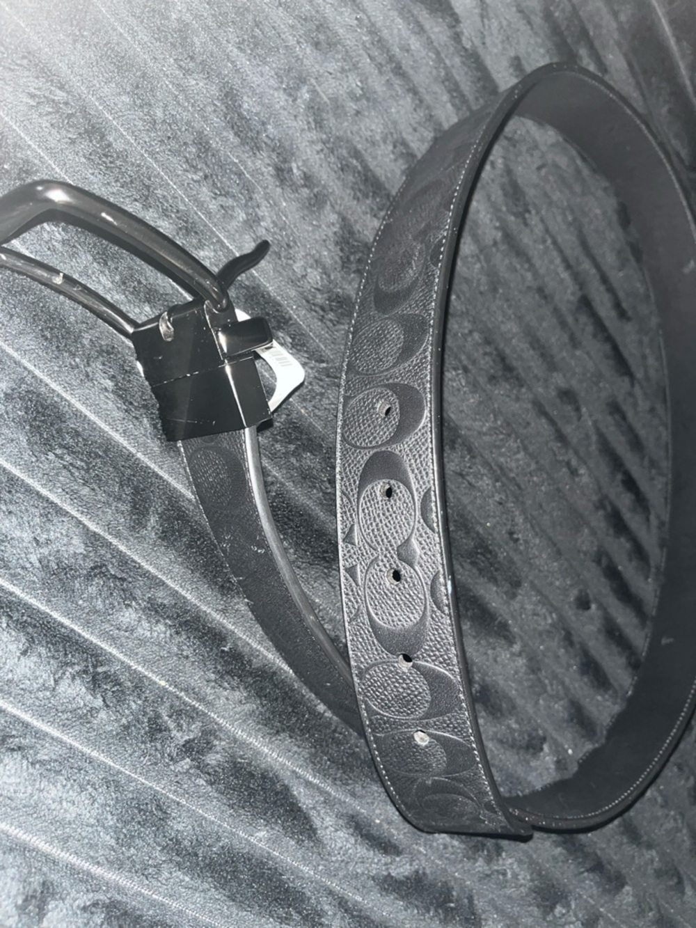 Reversible Coach Black Signature C Pattern Leather Belt with Gunmetal Buckle - Picture 3 of 4